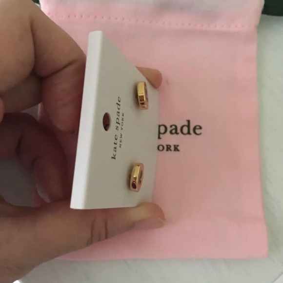 Kate Spade “Spade” Earrings Stud Black Gold - Picture 4 of 4